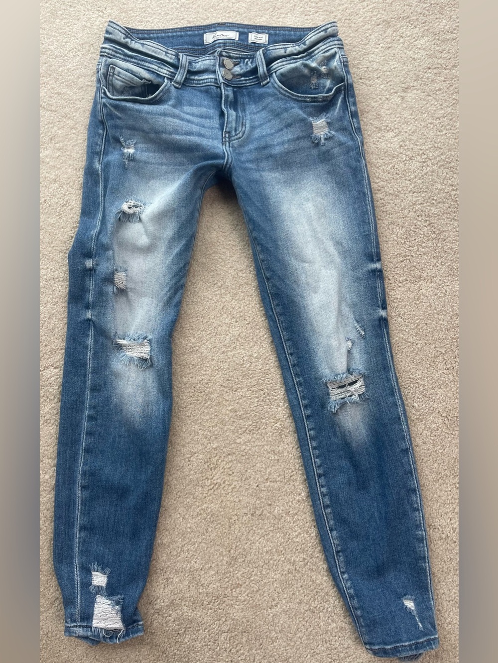 KANCAN*LoWRiSe*Distressed*AnKLe Skinny Jeans! 27 measured 28x28 - Picture 2 of 7